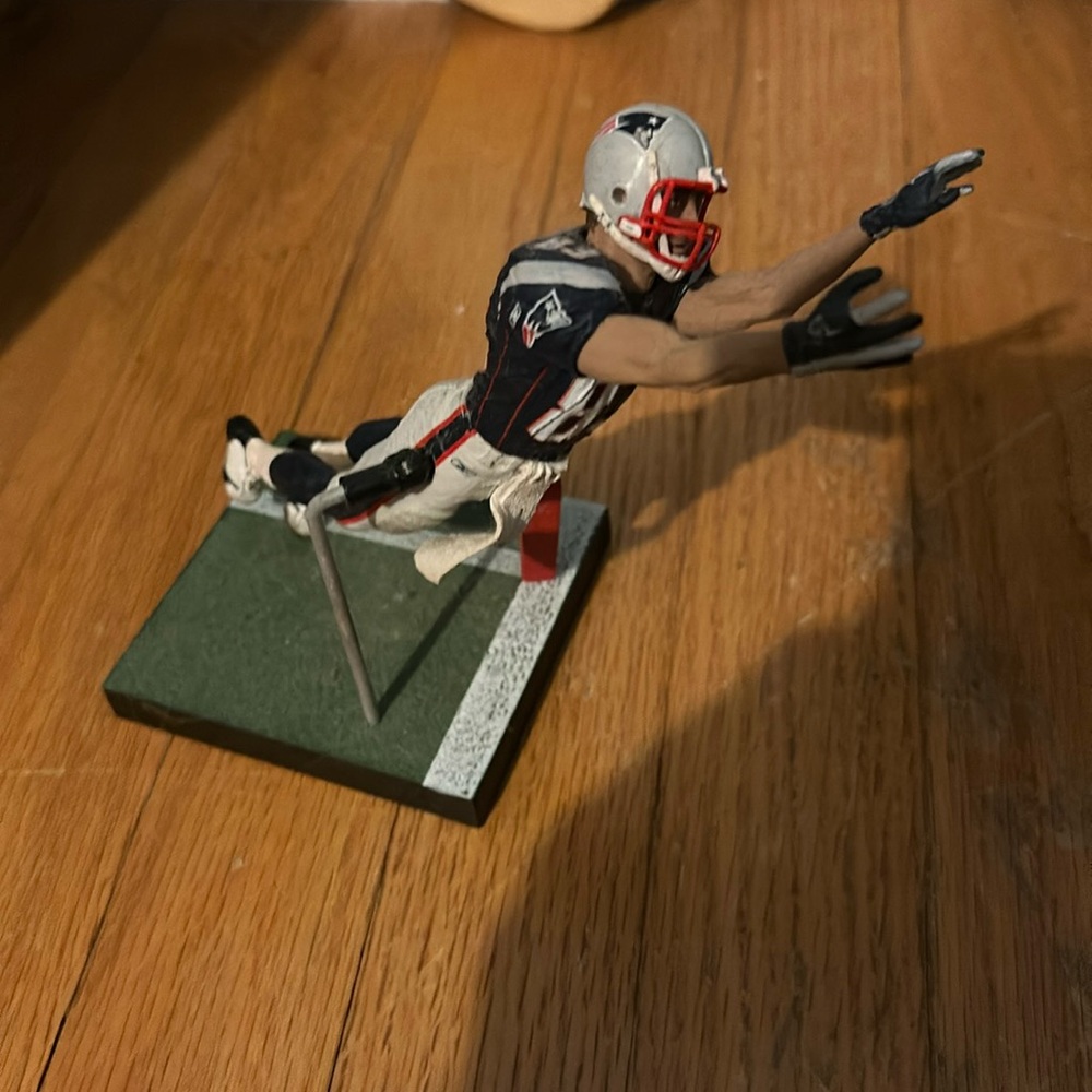 Wes Welker Statue